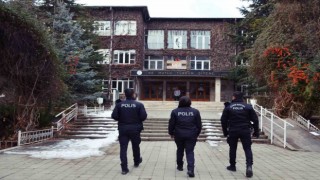 Polis ekiplerinden okul çevrelerinde denetim