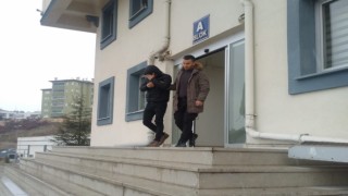Randevu için yardım etmeyen doktorun aracı diye başka araca zarar verdi