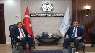 Rektör Çiftçiden iki üniversite