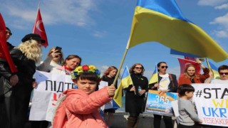 Rusya-Ukrayna savaşının 1. yılında Ukraynada hayatını kaybedenler anıldı