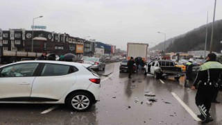 Samsunda 8 araçlı trafik kazaları: 1 yaralı