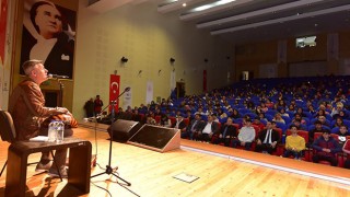 Sanatçı Metin Şentürk Osmaniye'de gençlerle buluştu