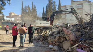 Şanlıurfa Büyükşehir Belediyesi Adıyamana desteğini sürdürüyor