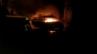 Şanlıurfada otomobil alev alev yandı