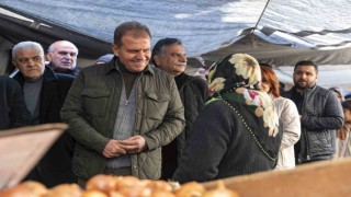 Seçer, Akdeniz ilçesi esnaflarıyla buluştu