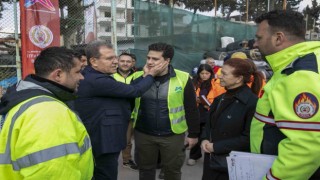 Seçer, Hataydaki deprem bölgesinde incelemelerde bulundu