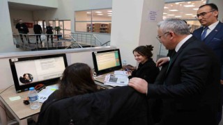 Şems-i Sivasi Kütüphanesi ziyaretçi akınına uğradı
