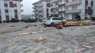 Şiddetli rüzgar Büyükçekmece ve Silivride de etkisini gösterdi