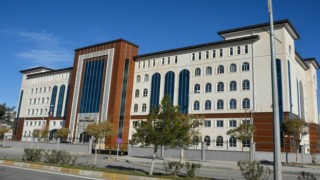Siirt Valiliği depremzedeler ile ilgili yapılan çalışmaları kamuoyu ile paylaştı