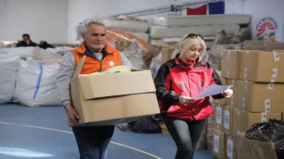 Şilede depremzedelerin yaraları sarılıyor