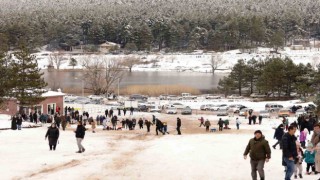 Simav Gölcük Yaylasında kızak pisti hizmete girdi