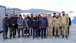 Şırnak Valisi Bilgin, Nurdağında deprem sonrası değerlendirmelerde bulundu
