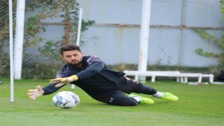 Sivassporun kalecisi Ali Şaşaldan depremzedelere destek