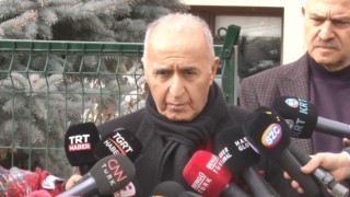 Siyasilerden eski CHP Genel Başkanı Baykalın evine taziye ziyareti