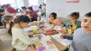 SUBÜ öğrenci toplulukları depremzedelerin yanında