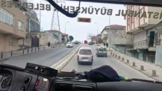 Sultanbeylide itfaiyeye yol vermeyen sürücü kameraya yansıdı