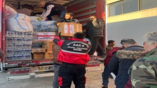 Sultangazi Belediyesi, afet bölgesine 3 günde 65 tır yardım gönderdi