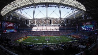 Super Bowlda, depremlerde hayatını kaybedenler anıldı