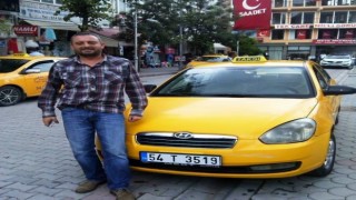 Taksici evinde ölü bulundu