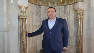 Tarihi camideki denge sütunları 3 büyük depremde de kusursuz döndü