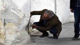 Tarsus Belediyesinin eski hizmet binasının kolanlarının kesilmediği ortaya çıktı
