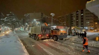 Tatvanda karla mücadele çalışmaları aralıksız sürüyor