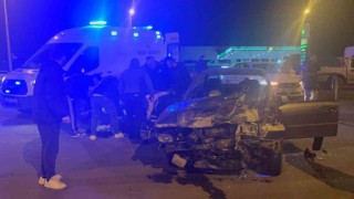 Tekirdağda iki otomobil çarpıştı: 4 yaralı