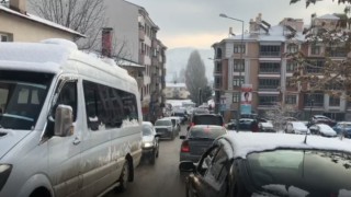 Tuncelide buzlanma trafiği olumsuz etkiledi