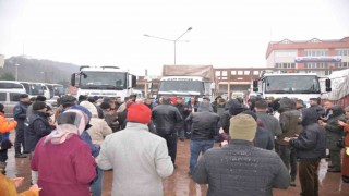 Türkeliden 3. yardım konvoyu dualarla yola çıktı