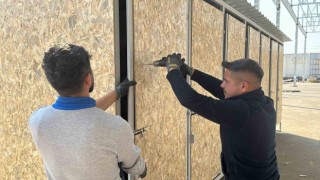 Uğur Soğutmadan deprem bölgesine seyyar banyo ve tuvalet desteği