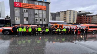 Ümraniye Belediyesi Arama Kurtarma Ekipleri deprem bölgesine doğru yola çıktı