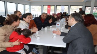 Vali Aksoy ve Başkan Kaplan Koçarlıda depremzedeler ile bir araya geldi