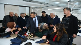 Vali Çuhadar, ASGEMde ayakkabı üretim atölyelerini gezdi