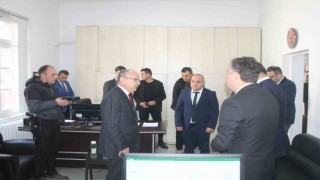 Vali Karadeniz, Turgutluda depremzedeler için üretim yapan atölyeleri ziyaret etti