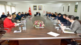 Vali Tutulmaz başkanlığında deprem bölgesindeki ihtiyaçları görüştüler