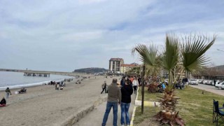 Vatandaşlar Filyos sahiline akın etti