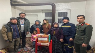 Vietnam arama kurtarma ekibinden Vietnamlı gelin ve Türk ailesine ziyaret ve yardım