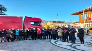 Yardım tırı Köyceğizden dualarla yola çıktı