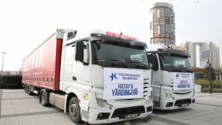 Yardım tırları Küçükçekmeceden afet bölgesine doğru yola çıktı