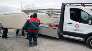 Yardımlar ‘El Ele Dayanışma merkezleriyle depremzedelere ulaşıyor