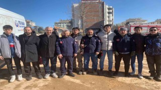 Yedi Başak Derneği depremde vatandaşları yalnız bırakmadı