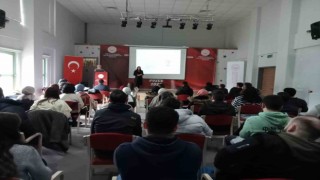 Yeni başlayan personel oryantasyona girdi
