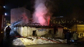 Yozgatta müstakil ev yangında küle döndü
