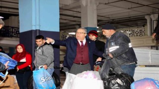 Yunusemre ve Şehzadelerden deprem bölgesine yardım