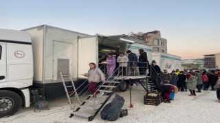 Yüz binlerce kişiye sıcak yemek ikramı