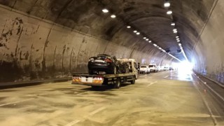 Zincirleme kazanın meydana geldiği Bolu Dağı Tüneli İstanbul istikameti trafiğe açıldı