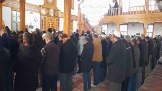 Zonguldakta camilerde gıyabi cenaze namazı kılındı