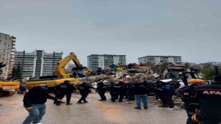 100 kişiye mezar olan apartmanın müteahhitti baba-kız aranıyor