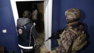 313 personelle 5 ilde organizatörlere şafak operasyonu