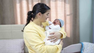 35 haftalık hamileyken depreme yakalandı, haftalar sonra Mersinde doğum yaptı